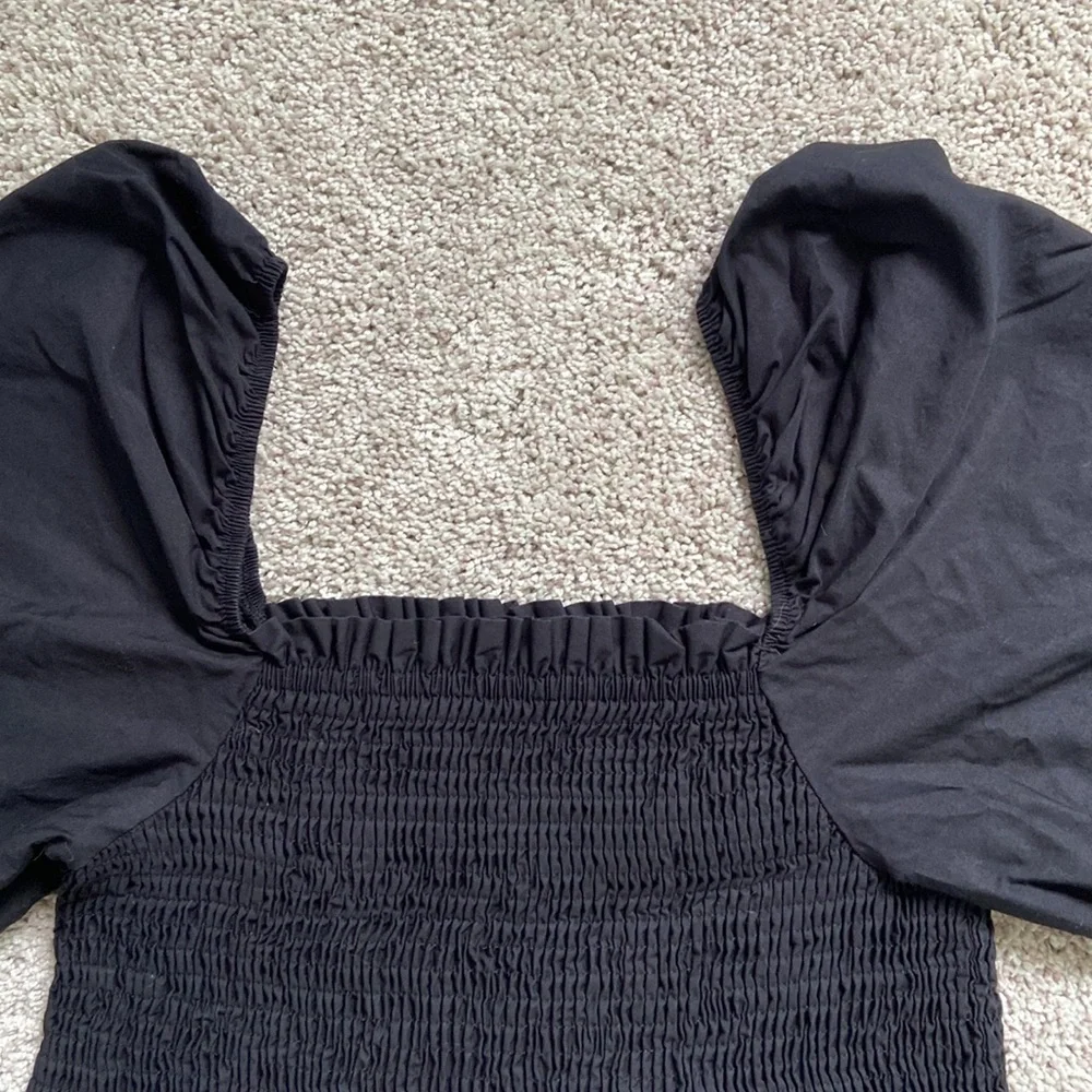 Zara • Black Balloon Sleeves Smocked Peplum Top